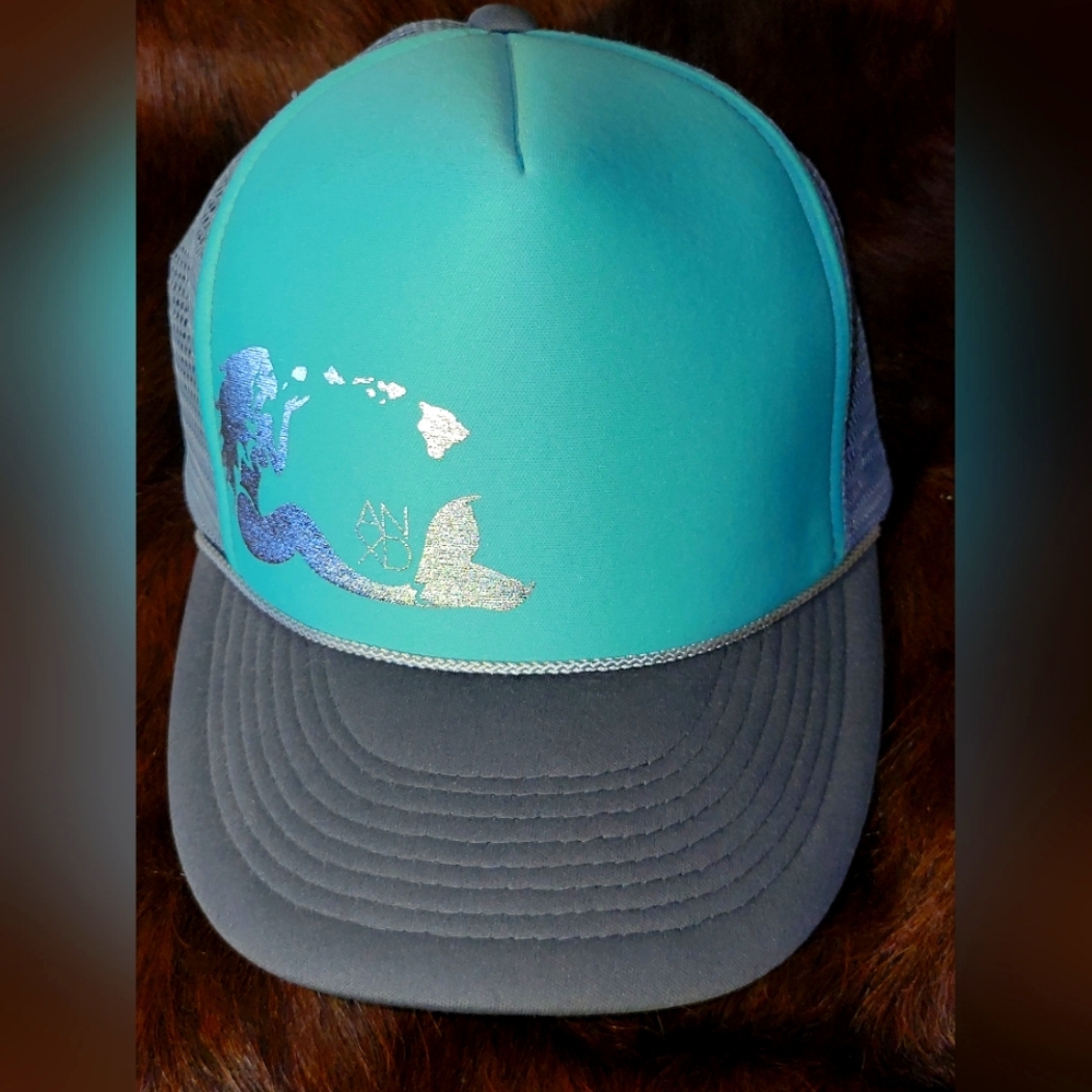 Women's Wet Dreamz Hawaii Mermaid trucker hat